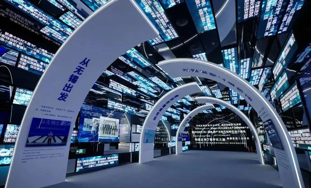 智能傳播時代，誰將笑傲群雄