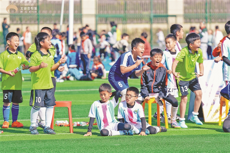 “蘇超”球員成為榜樣,更多學(xué)生愛上足球
